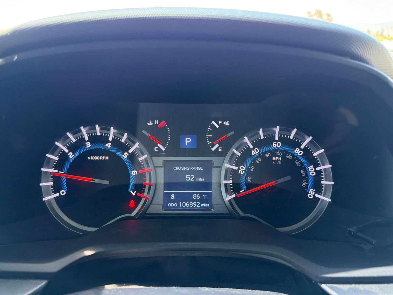 Used 2018 Super White Toyota SR5 image 7