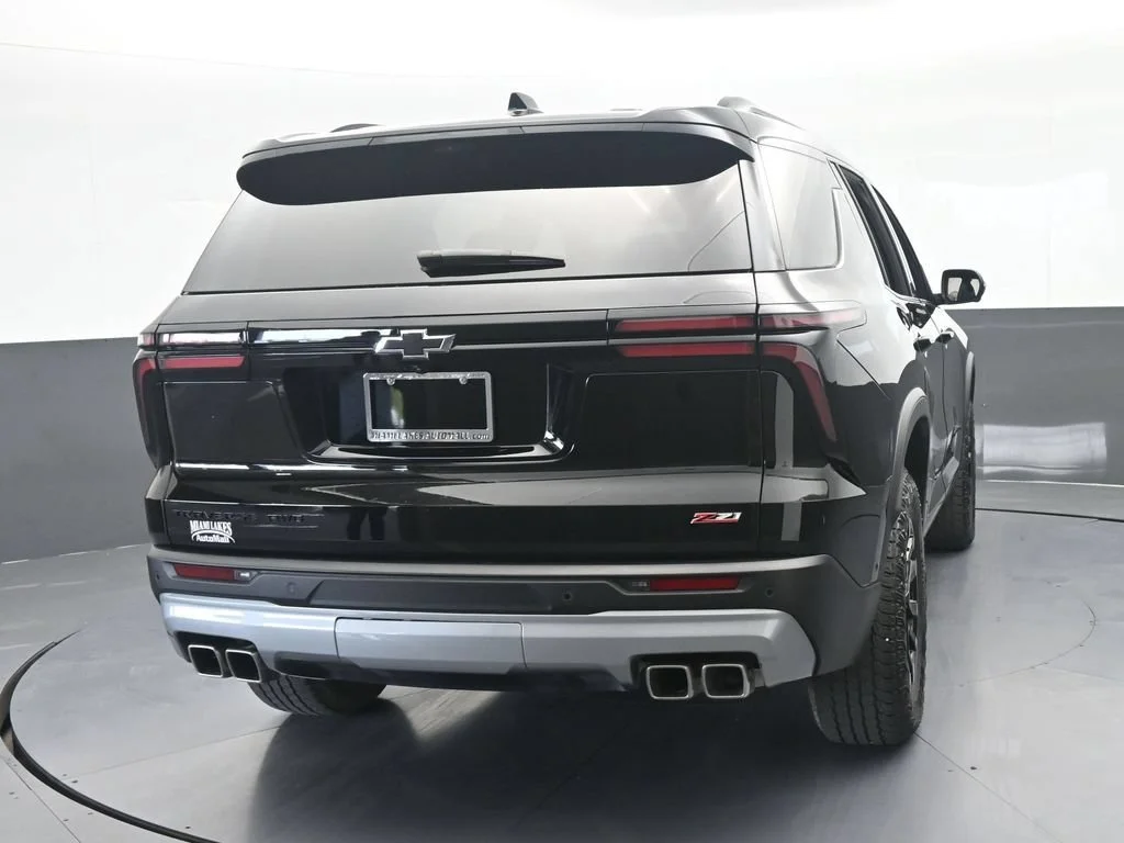Used 2025 Mosaic Black Metallic Chevrolet Z71 image 5