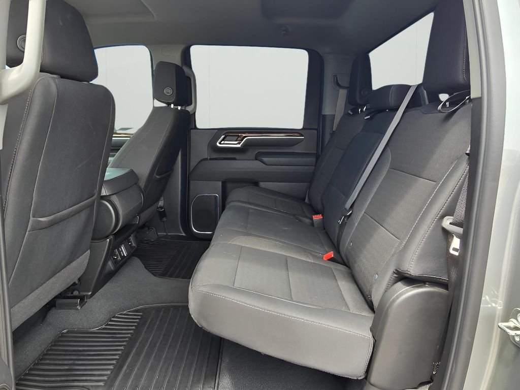 Used 2025 Sterling Metallic GMC SLE image 12