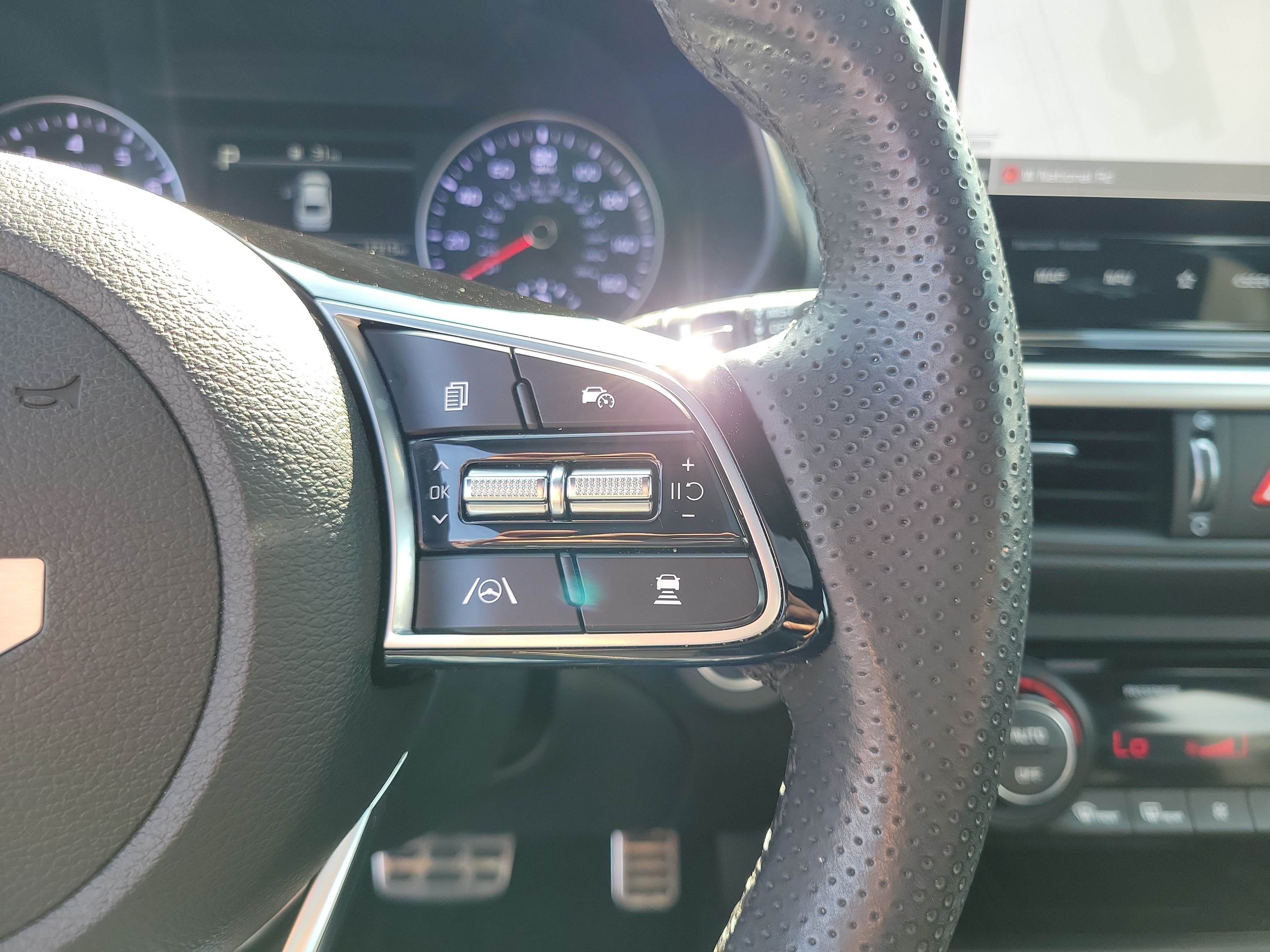 Used 2022 Fire Orange Kia GT-Line image 23