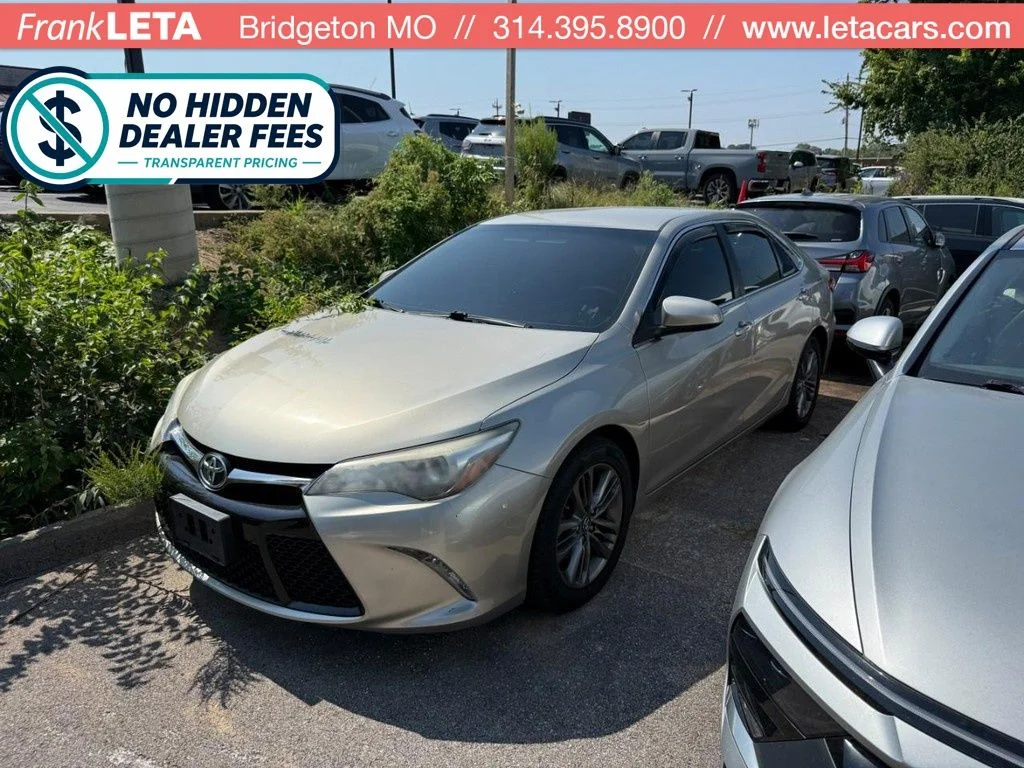 2017 Toyota Camry SE FWD photo