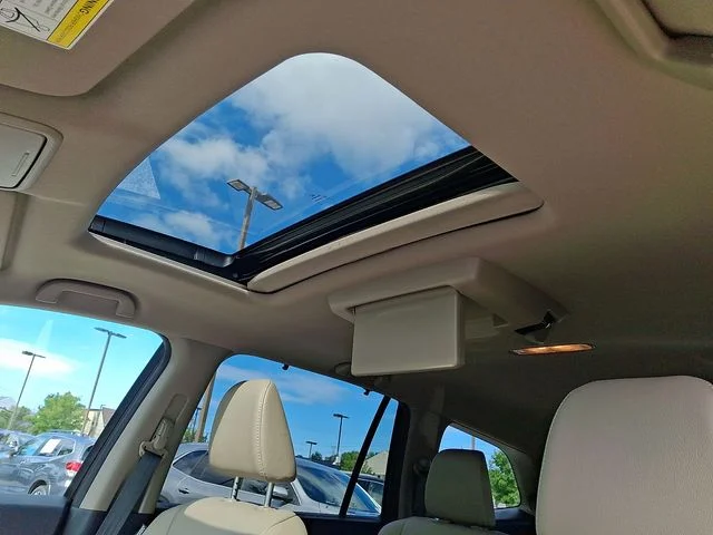 Used 2019 Deep Scarlet Pearl Honda Touring image 16