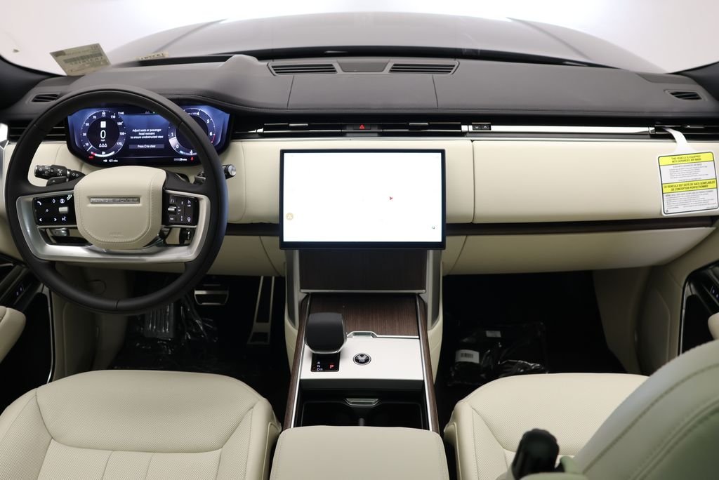 New 2026 Varesine Blue Land Rover SE image 16