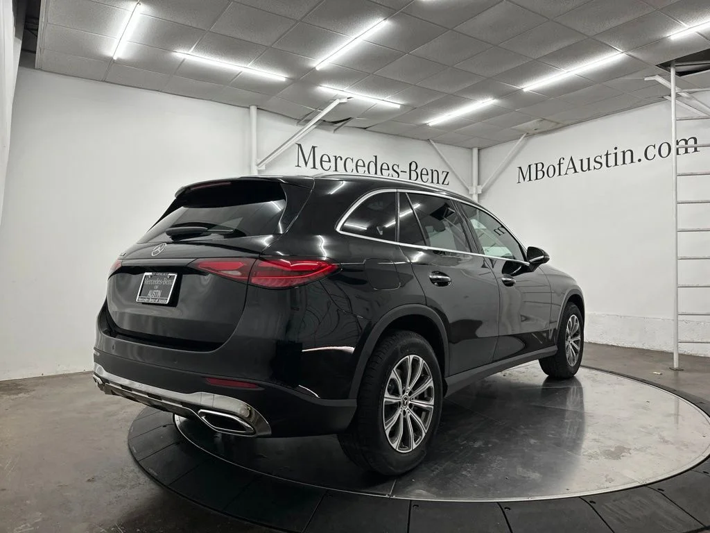 New 2026 Black Mercedes-Benz GLC 300 image 7