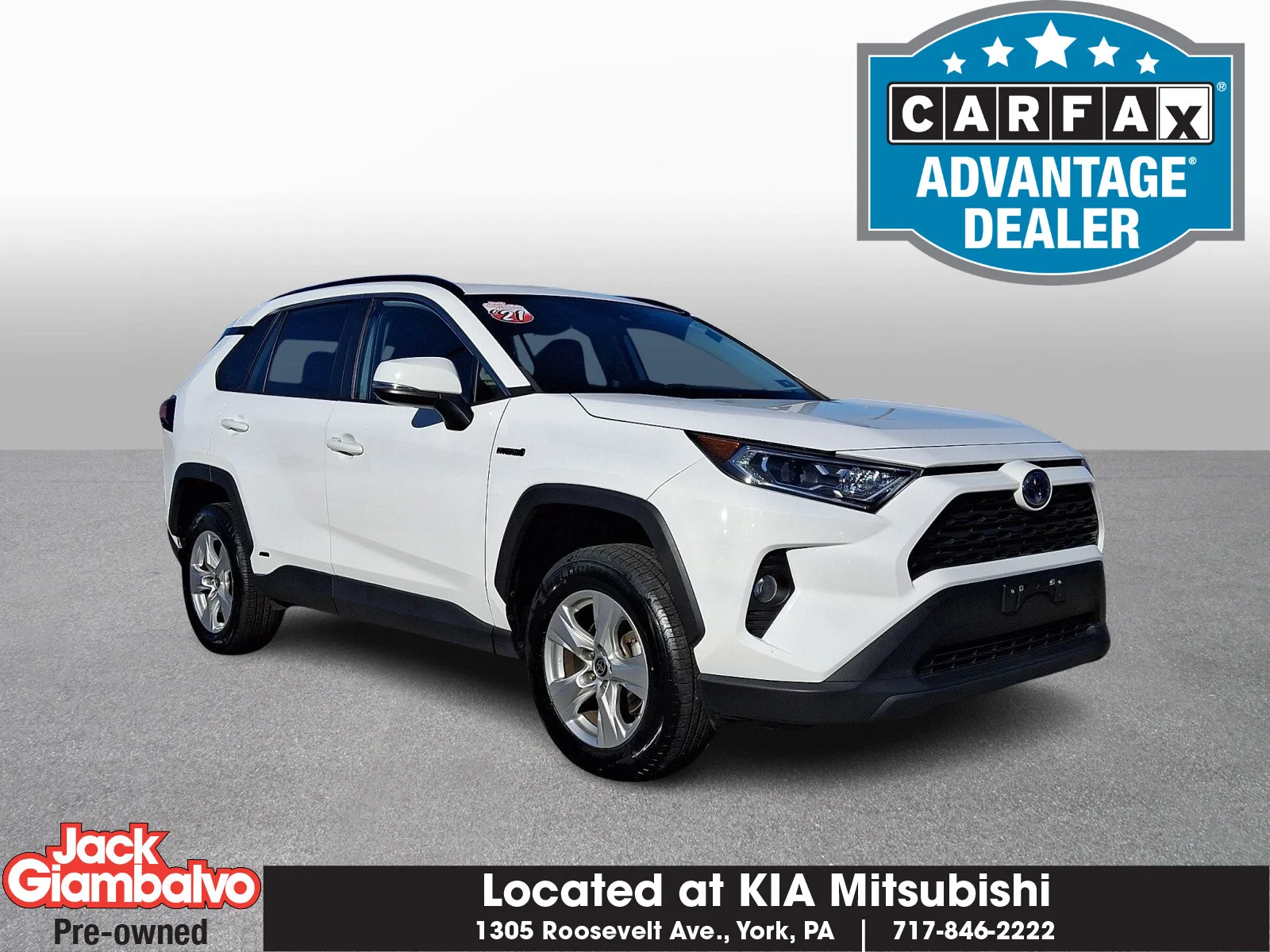 Used 2021 White Toyota XLE image 1
