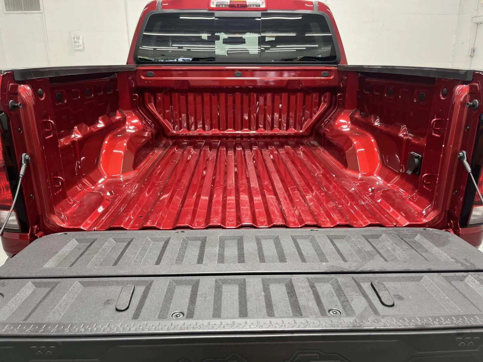 Used 2024 Radiant Red Tintcoat Chevrolet Z71 image 10