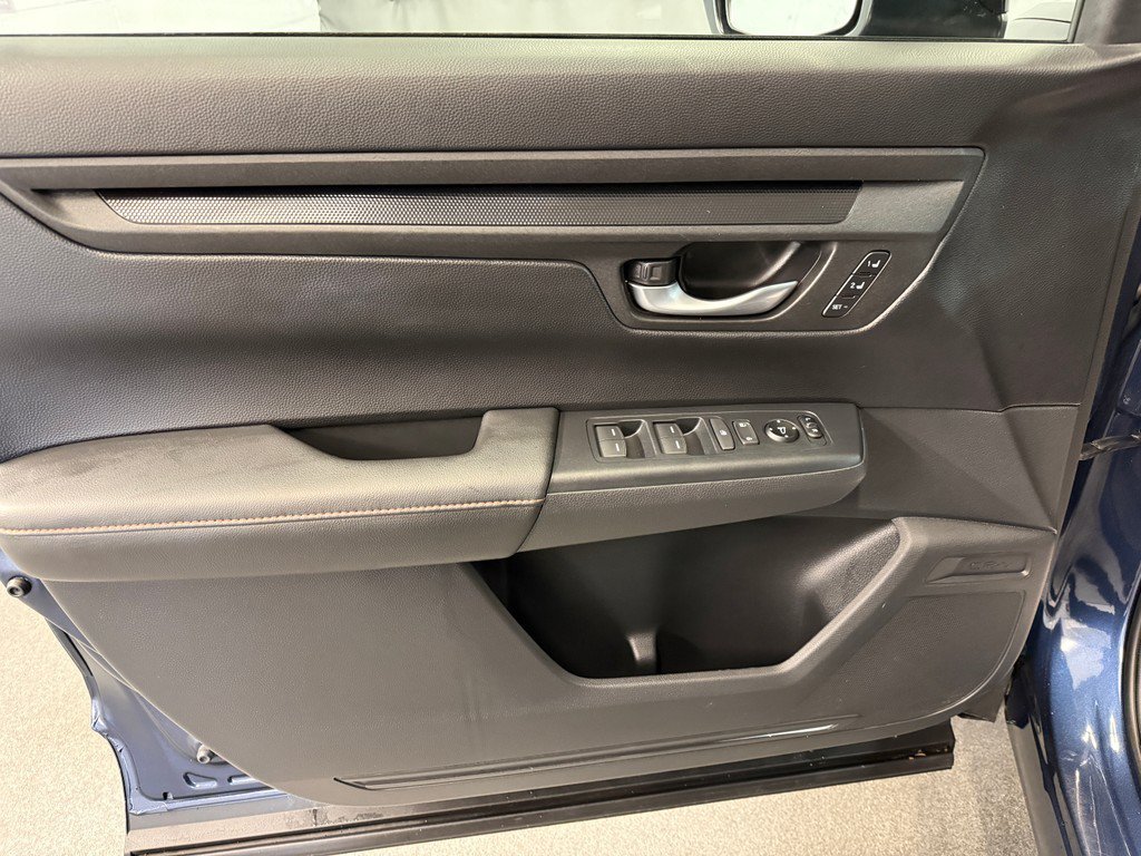 Used 2024 Canyon River Blue Metallic Honda Sport-L image 20