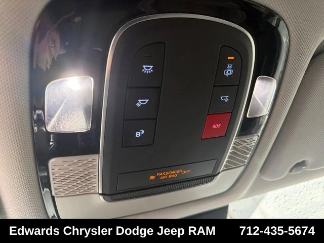 Used 2024 Gray Hyundai SEL image 21