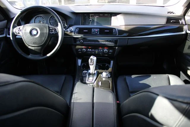 Used 2012 Silver BMW 528i xDrive image 14