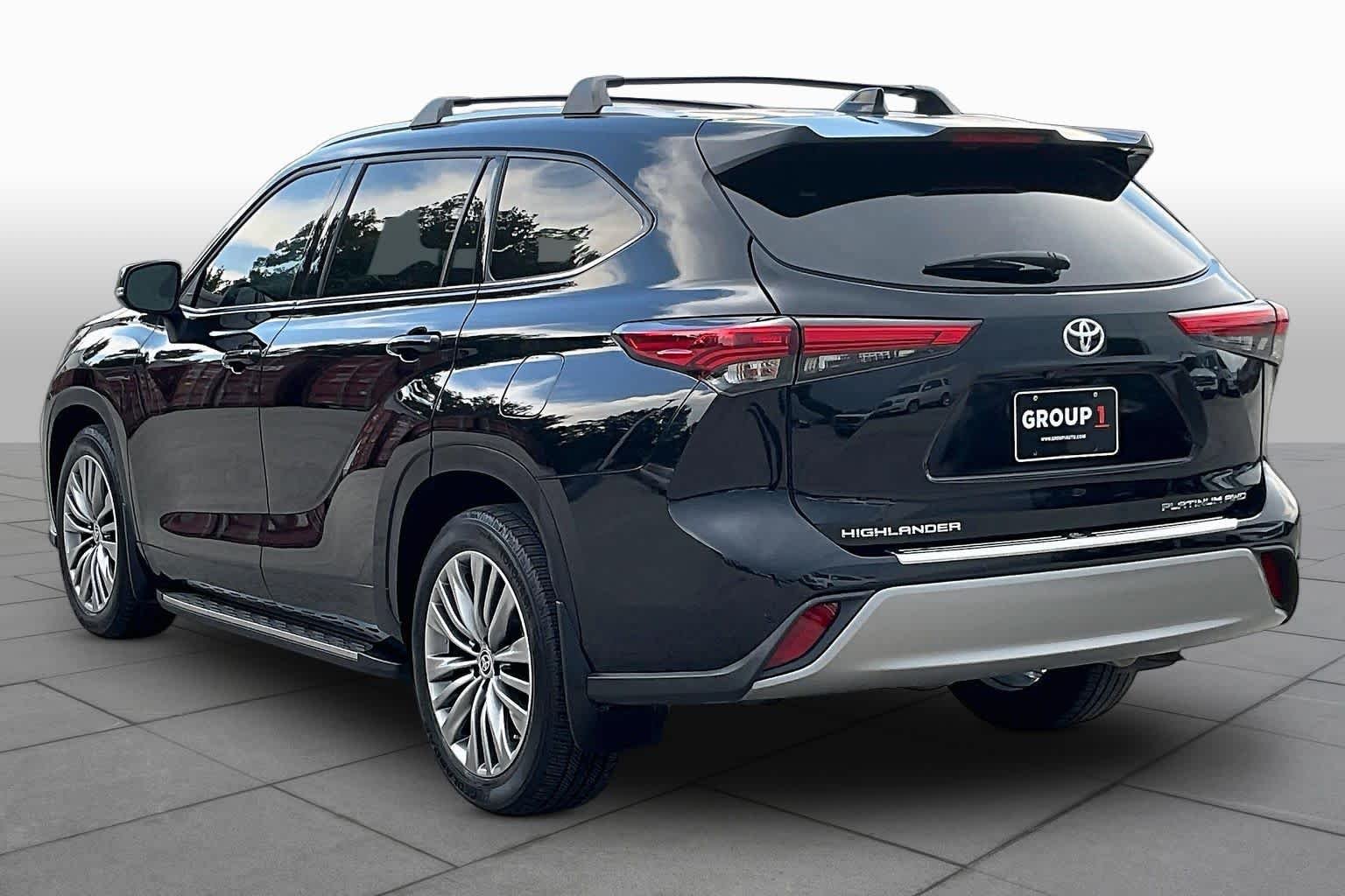 Used 2022 Midnight Black Metallic Toyota Platinum image 12
