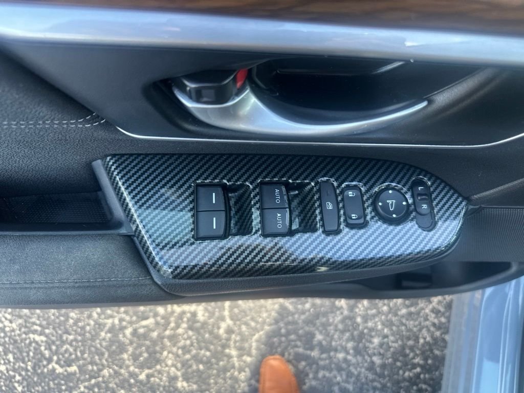 Used 2021  Honda EX image 8