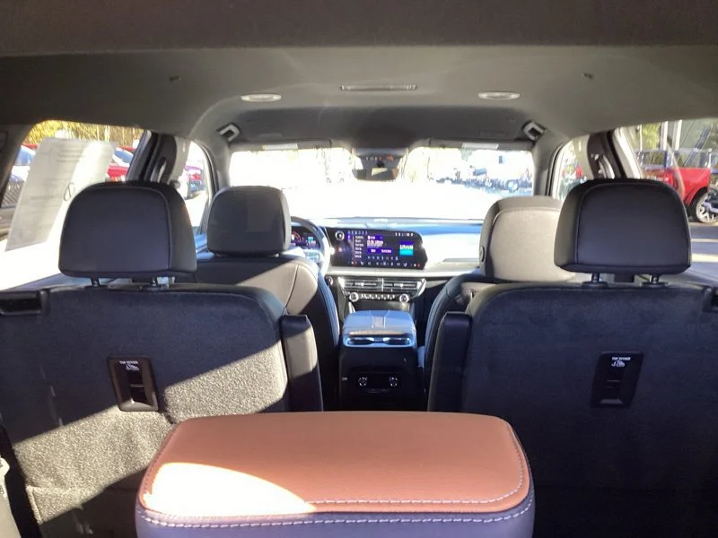 2027 Chevrolet Traverse Z71 - Photo 13