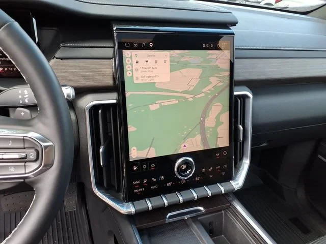 2024 GMC Acadia Denali - Photo 9