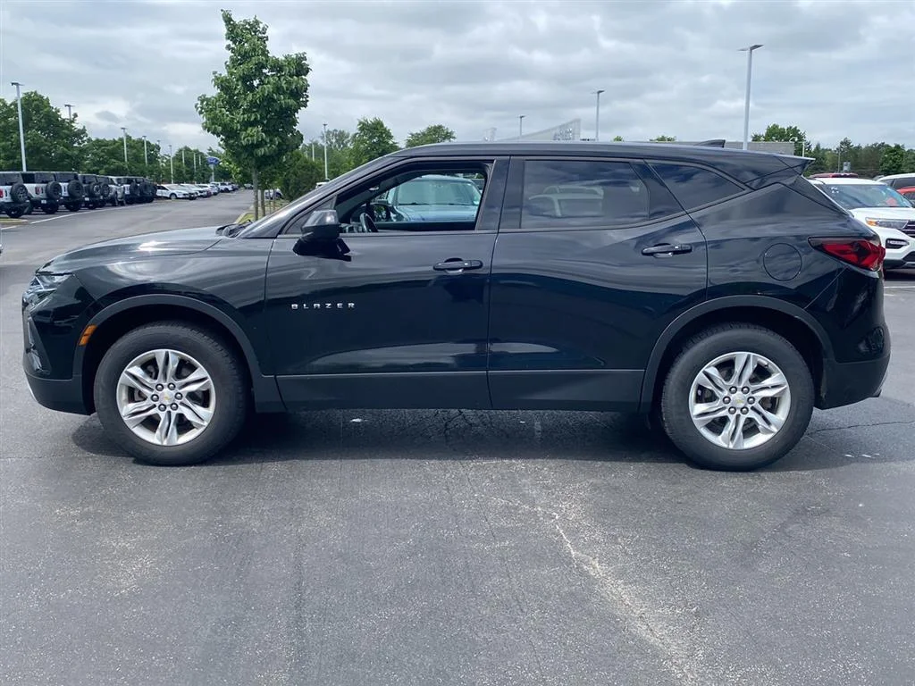 Used 2019 Black Chevrolet LT image 7