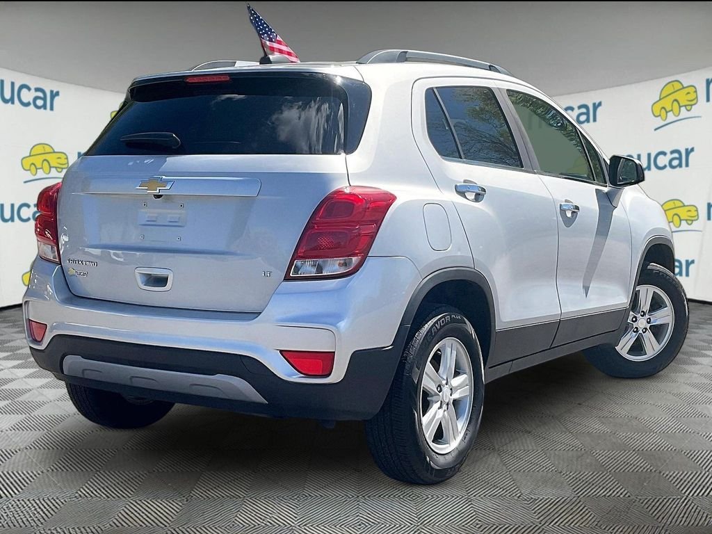 Used 2018 Silver Chevrolet LT image 6