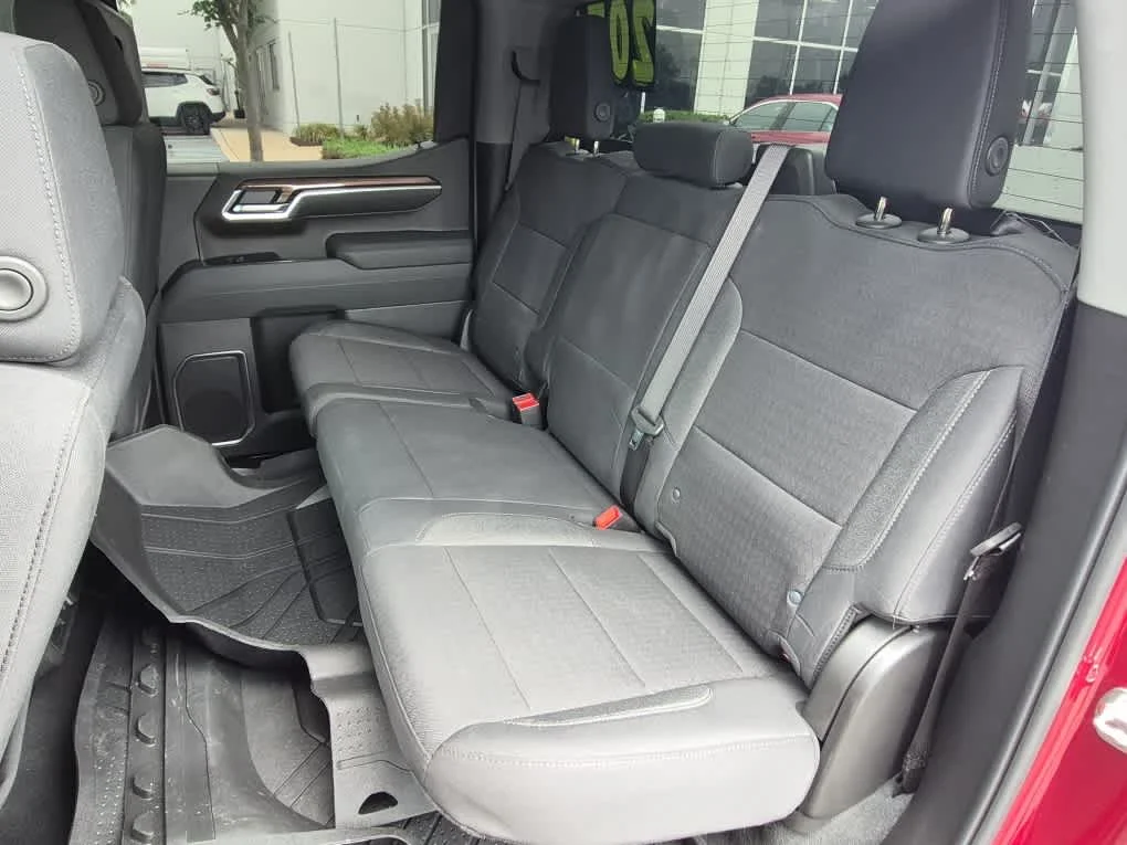 Used 2026 Radiant Red Tintcoat Chevrolet RST image 7