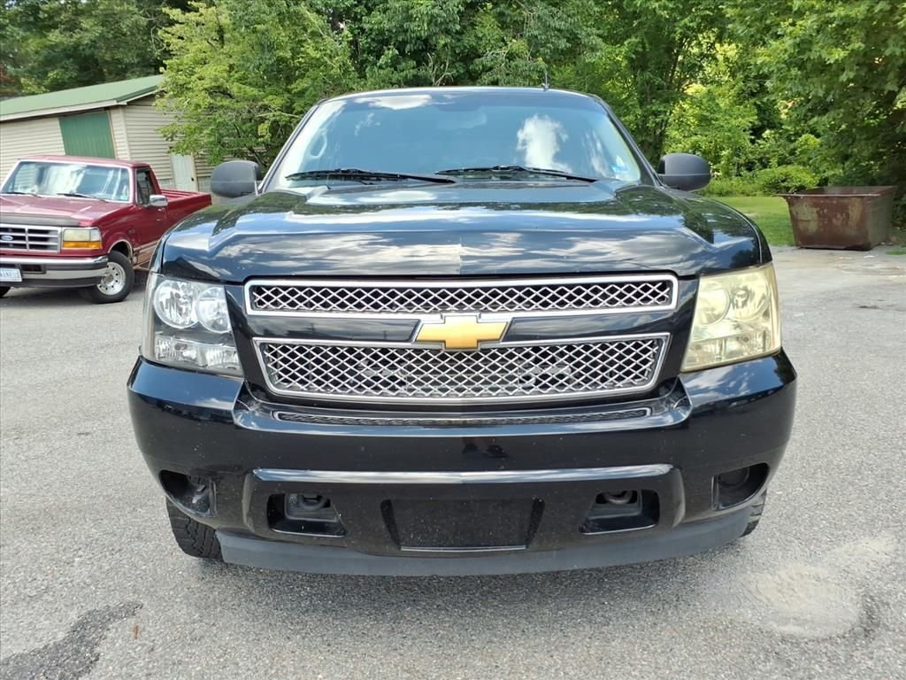 Used 2012 Black Chevrolet LS image 11