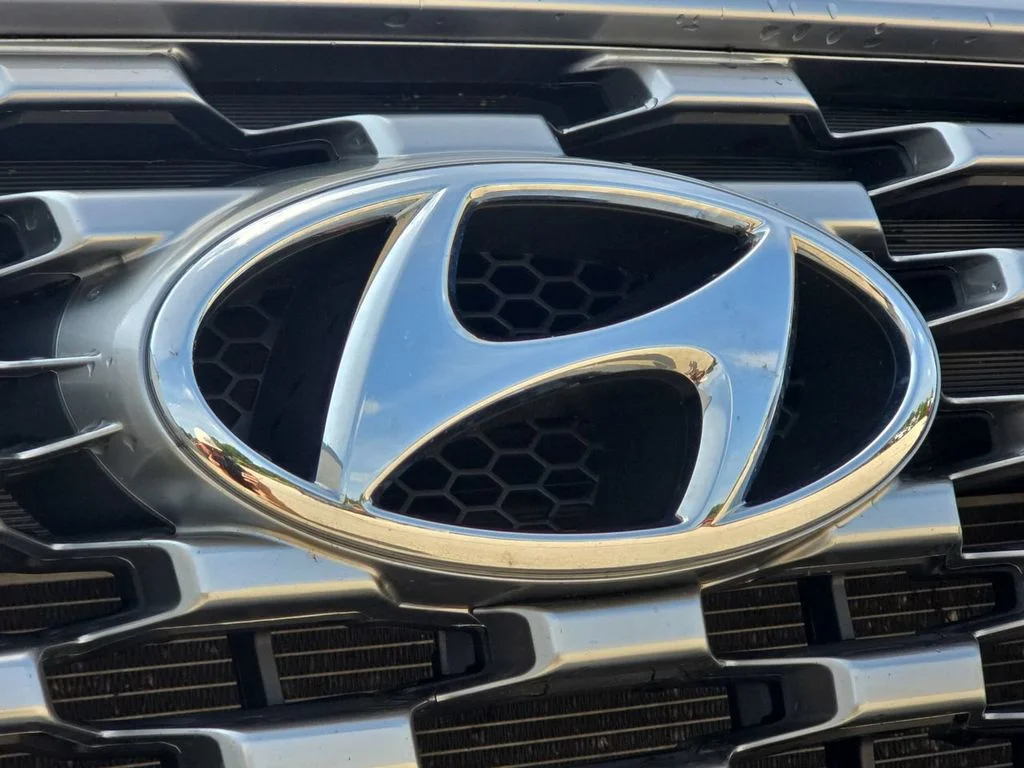 Used 2021 White Hyundai SEL image 32