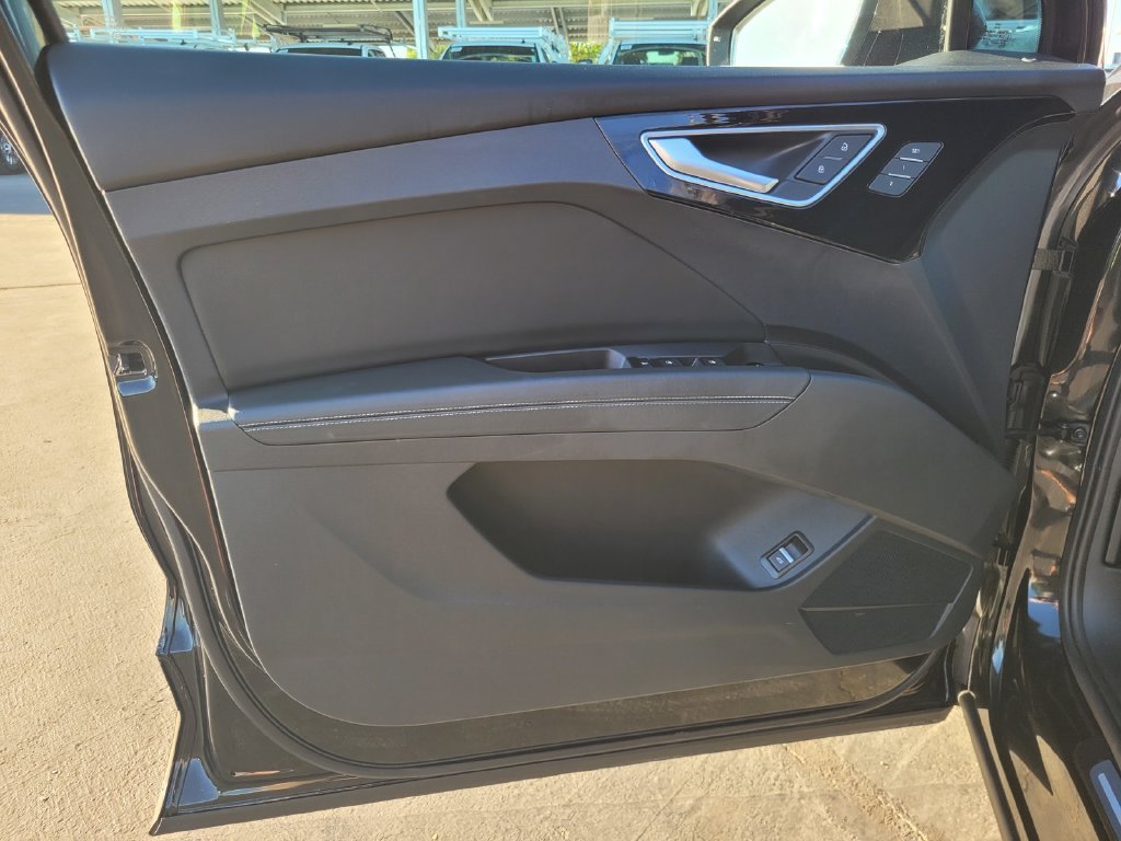 2022 Audi Q4 e-tron Premium Plus - Photo 20