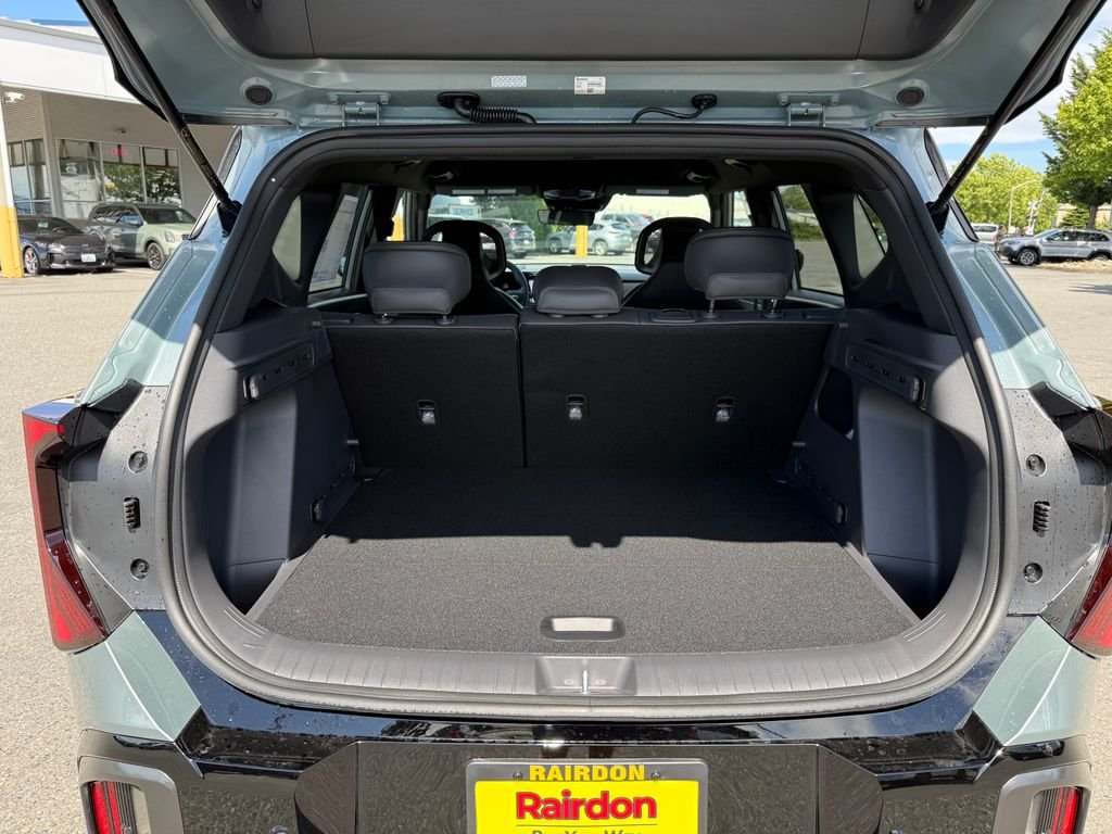 New 2027 Iceberg Green Kia X-Line S image 11