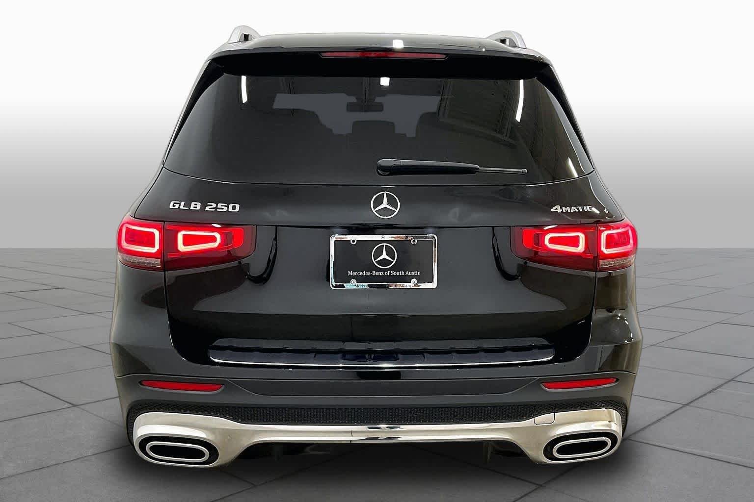 Pre-Owned 2021 Mercedes-Benz GLB 250