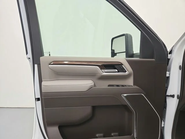 New 2026 White Chevrolet LT image 35