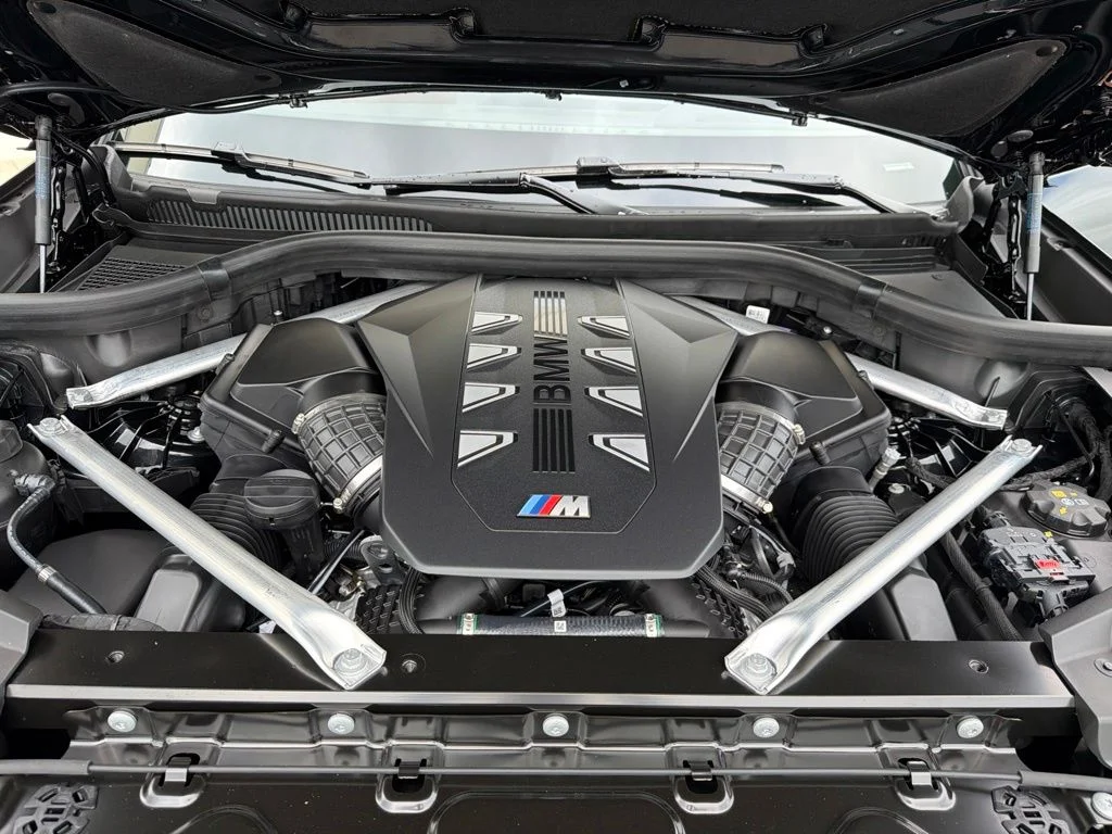 New 2026 Black Sapphire Metallic BMW M60i image 13