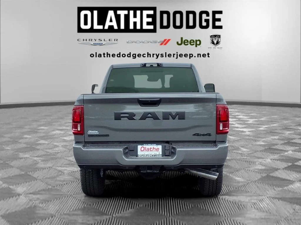 New 2026 Ceramic Gray Clear-Coat Exterior Paint RAM Big Horn image 25