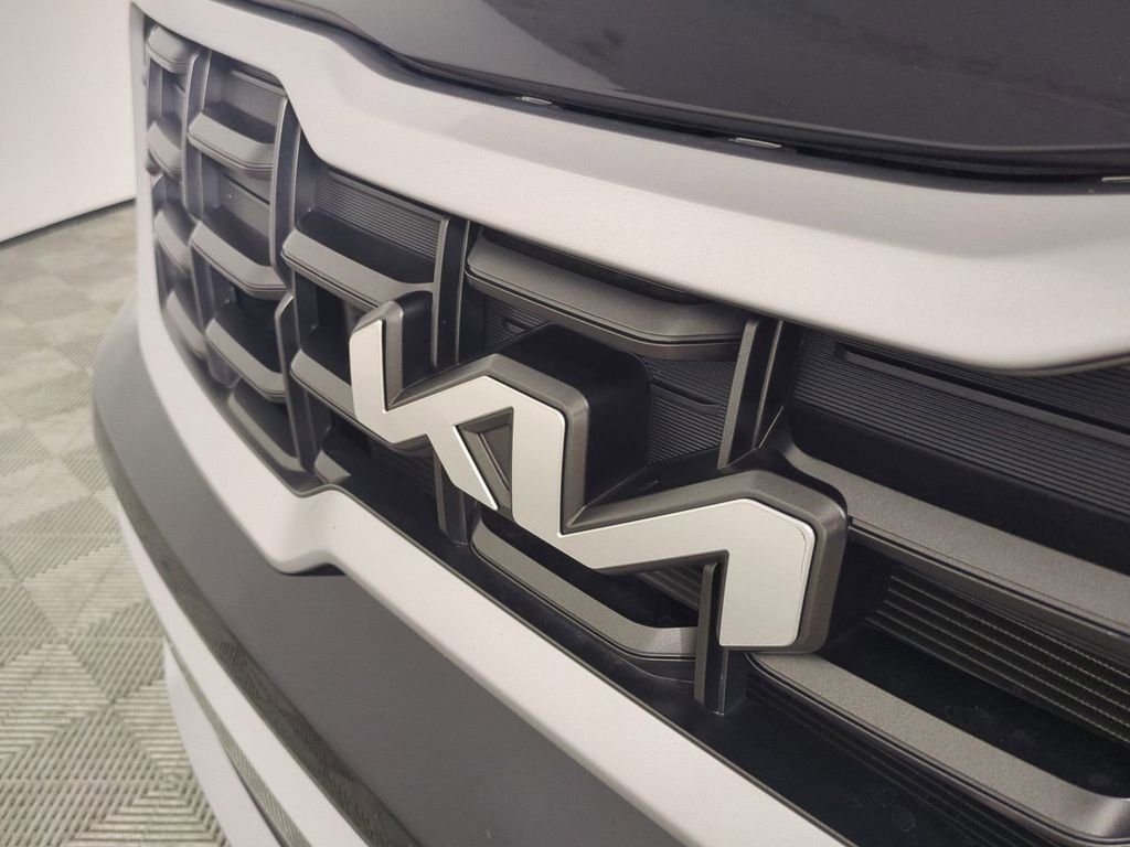 2023 Kia Telluride S - Photo 13