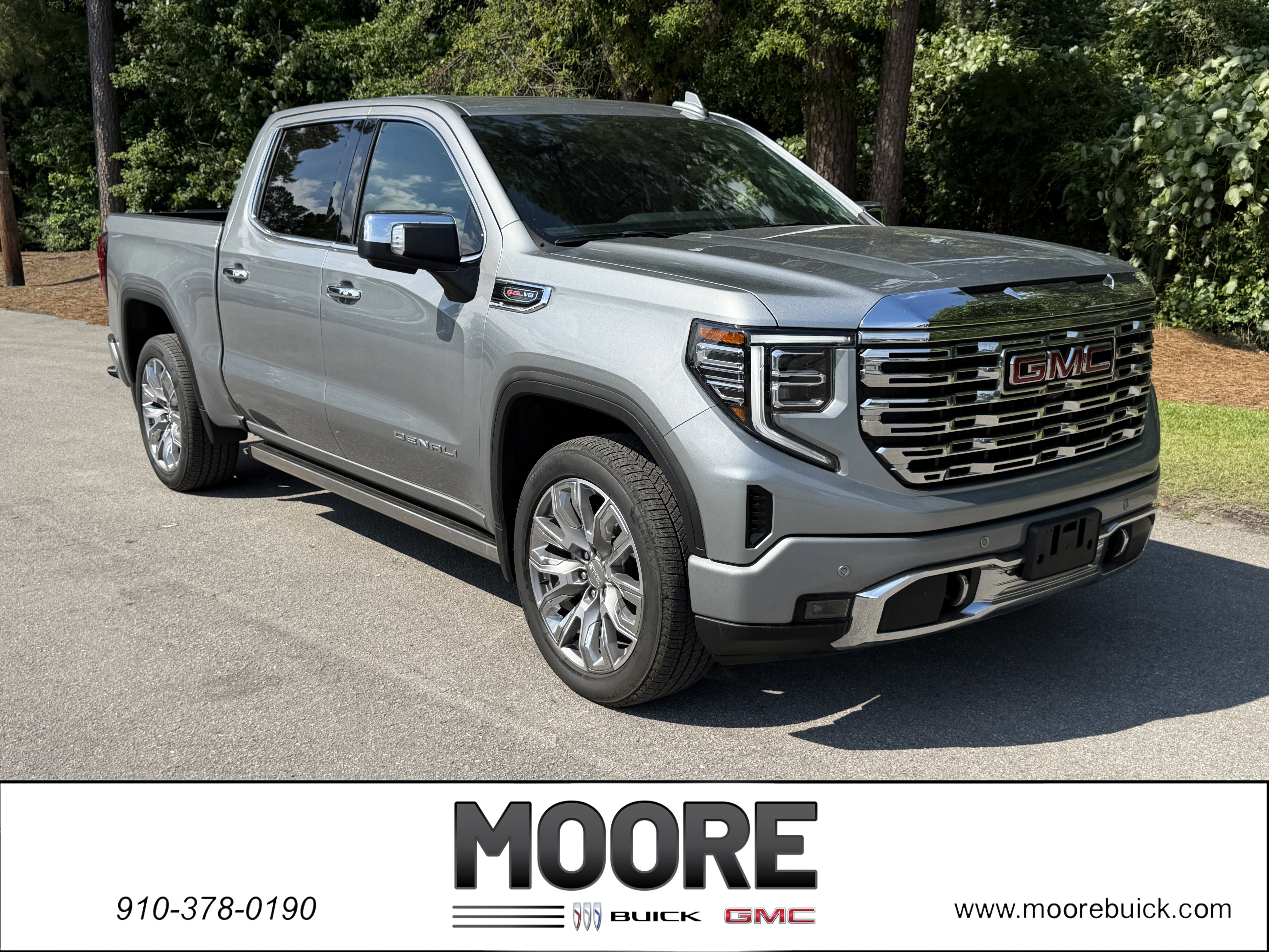 2025 GMC Sierra 4WD Crew Cab Short Box Denali's photo