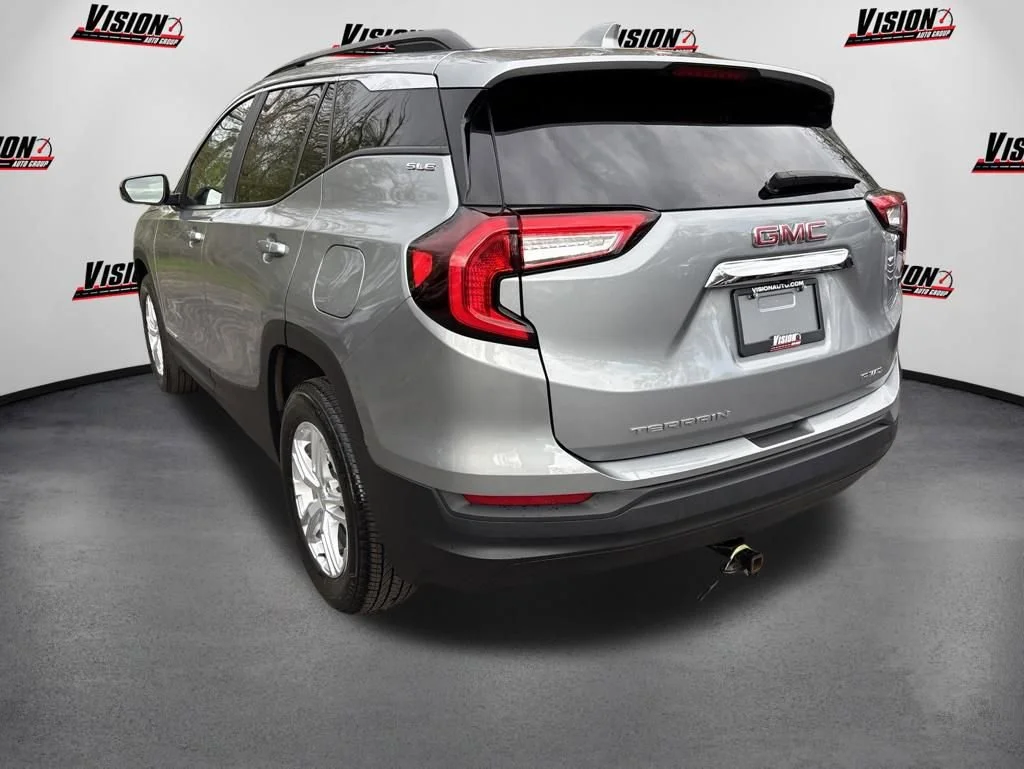 2023 GMC Terrain SLE AWD's photo