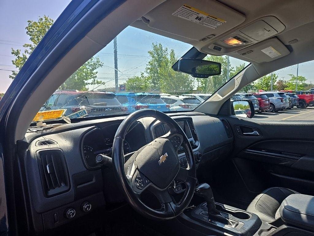 Used 2019 Pacific Blue Metallic Chevrolet Z71 image 2