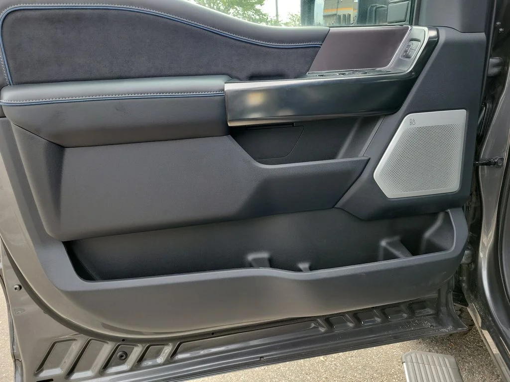 2026 Ford F-250 Super Duty Platinum - Photo 12