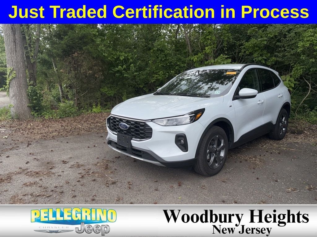 2025 Ford Escape ST-Line Select AWD's photo