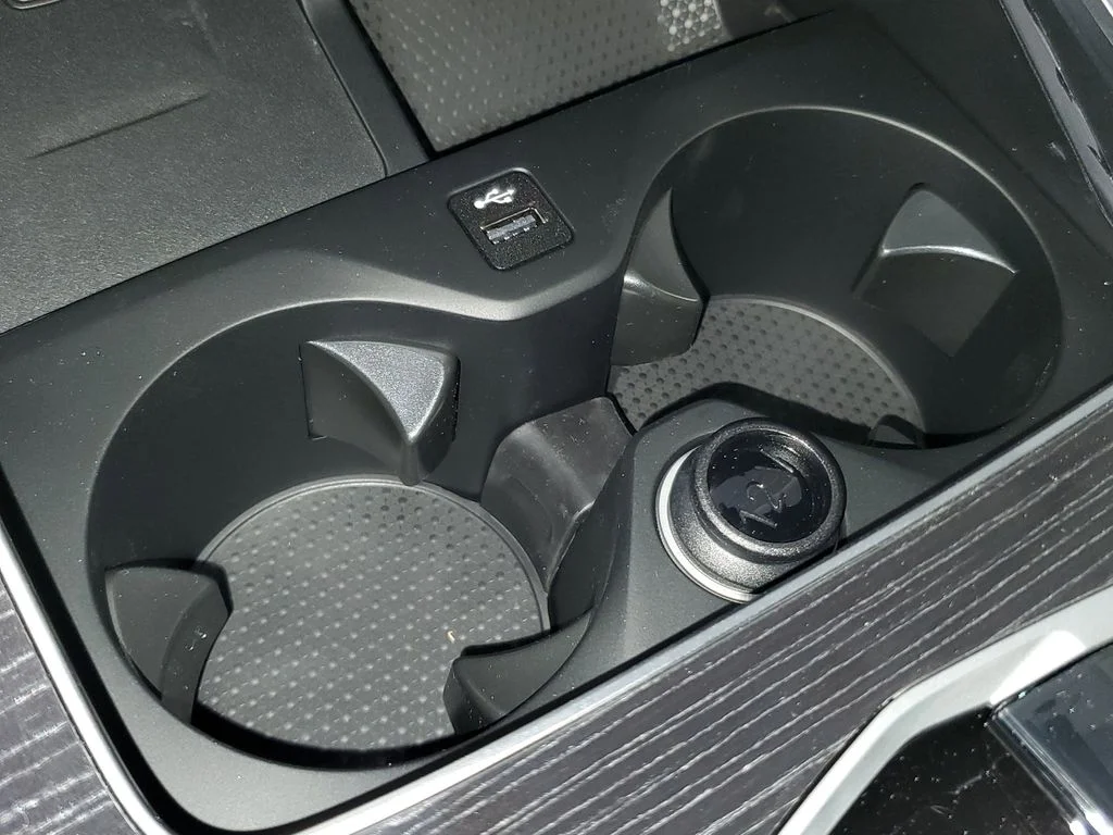 Used 2026 Skyscraper Grey Metallic BMW sDrive40i image 24