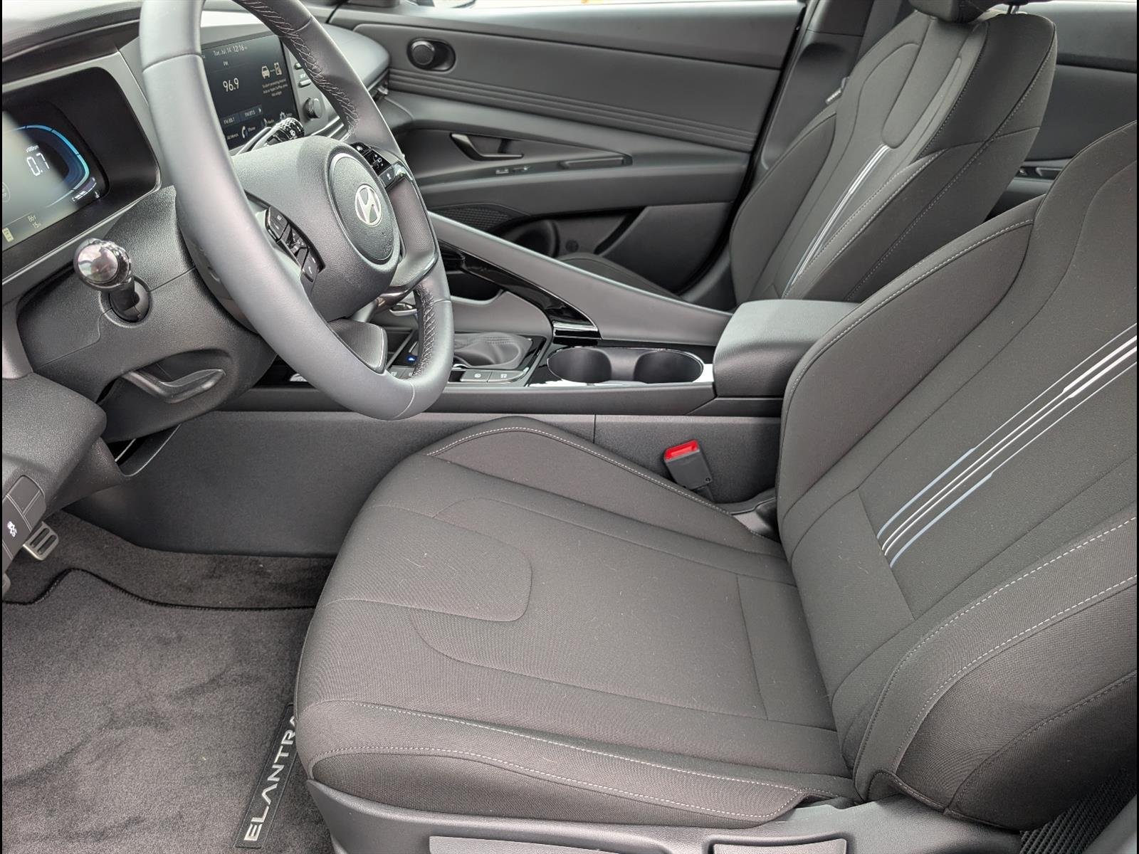 New 2026 Abyss Black Hyundai SEL Sport image 10