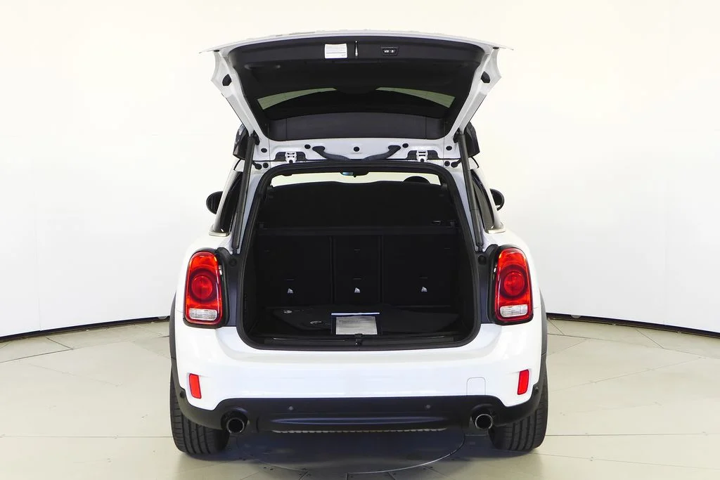 Used 2019 White MINI  image 10