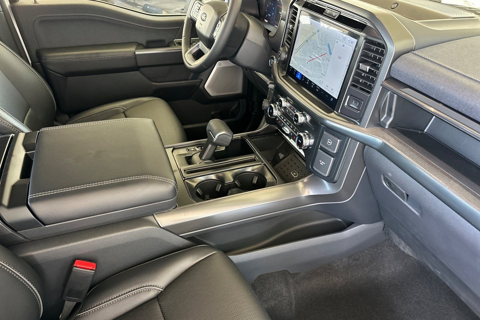 New 2026 White Ford Lariat image 14