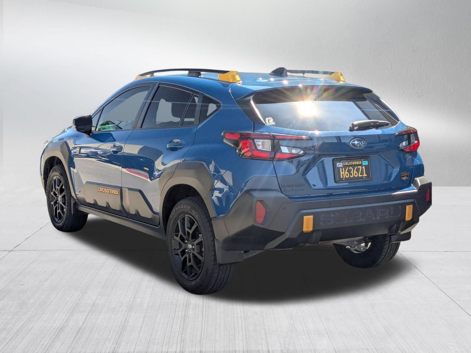 Used 2024 Geyser Blue Pearl Subaru Wilderness image 3