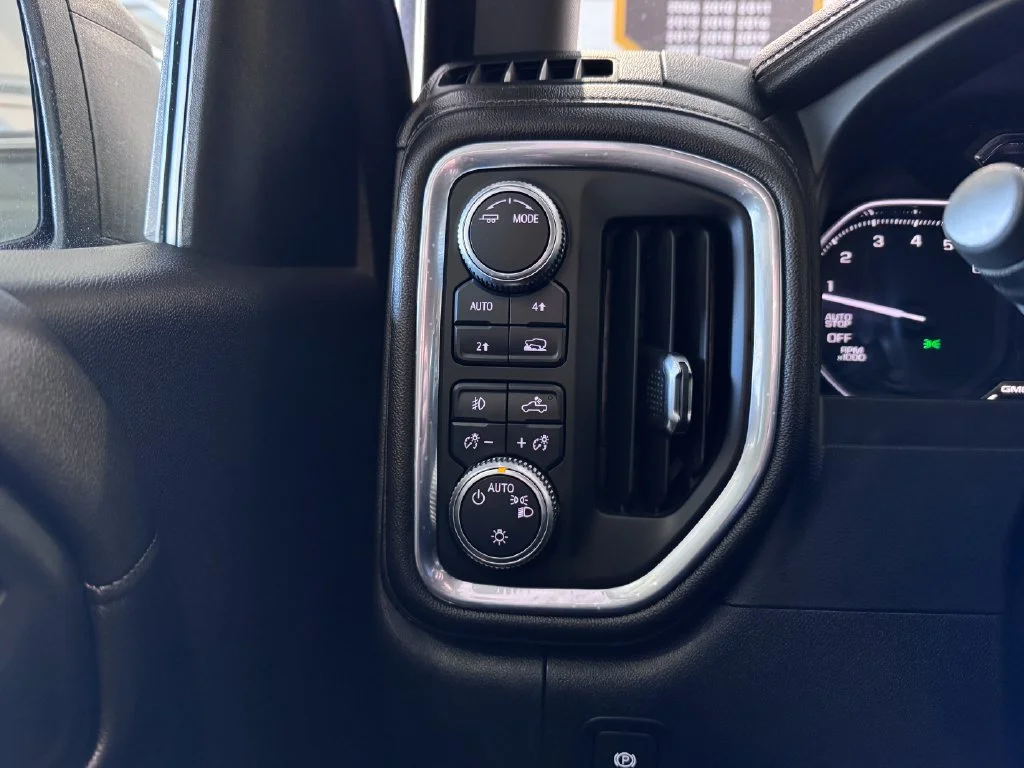 Certified Used 2020 DARK SKY METALLIC GMC Elevation image 25