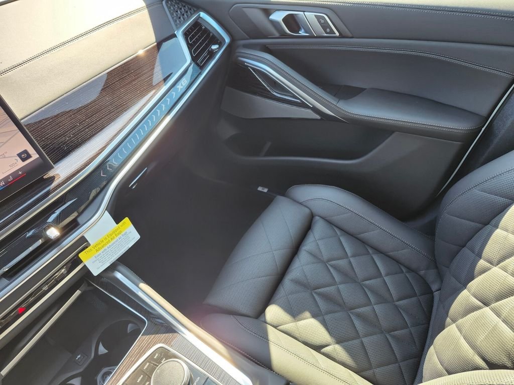 New 2027 White BMW xDrive40i image 14