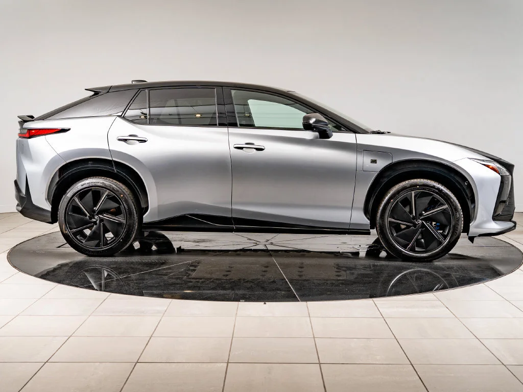 New 2026 Onyx Black Lexus 550e F Sport image 11