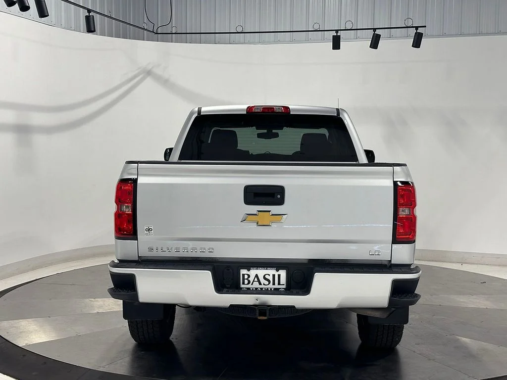 Used 2019 Silver Chevrolet LT image 12