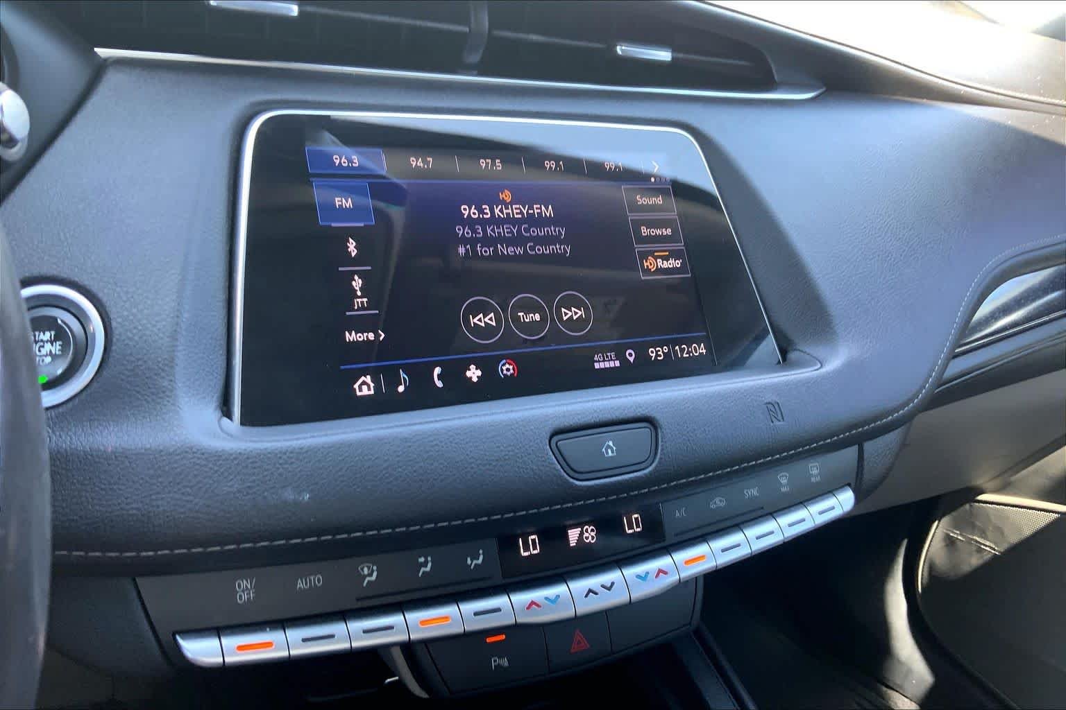 Used 2019 Autumn Metallic Cadillac FWD Luxury image 27