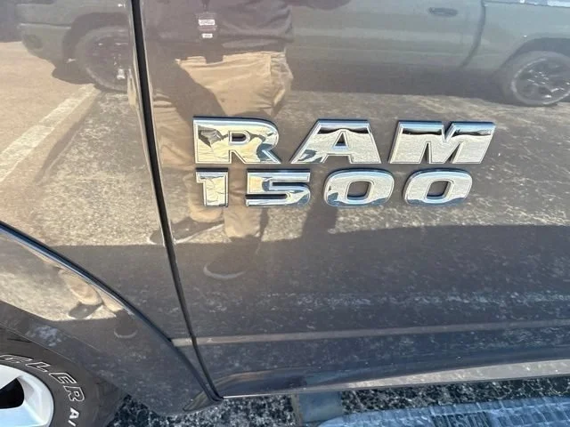 Used 2015 Granite Crystal Metallic Clearcoat Ram Outdoorsman image 16