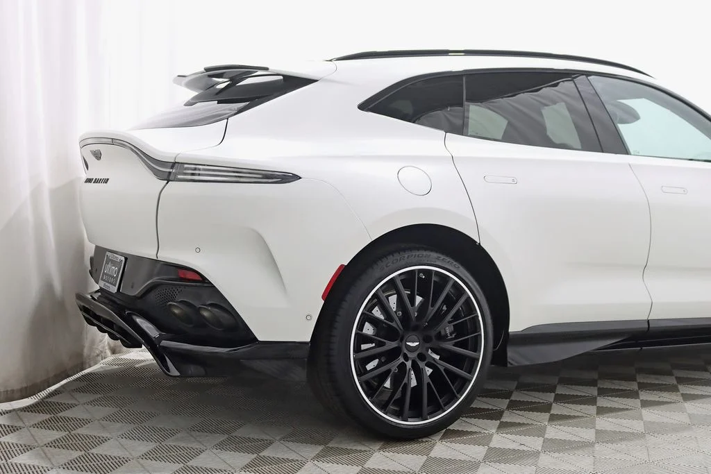 Used 2023 White Aston Martin 707 image 11