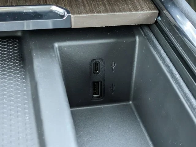 2026 GMC Acadia Denali - Photo 31