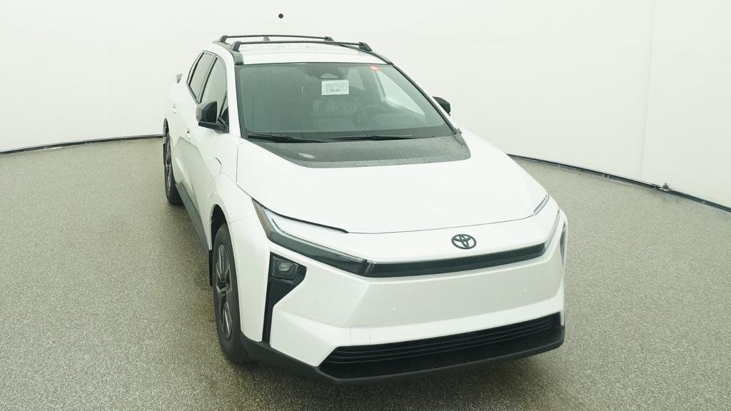 New 2026 Wind Chill Pearl Toyota XLE image 8