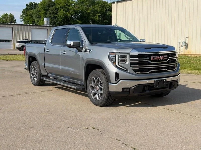 2026 GMC Sierra 4WD Crew Cab Short Box SLT's photo