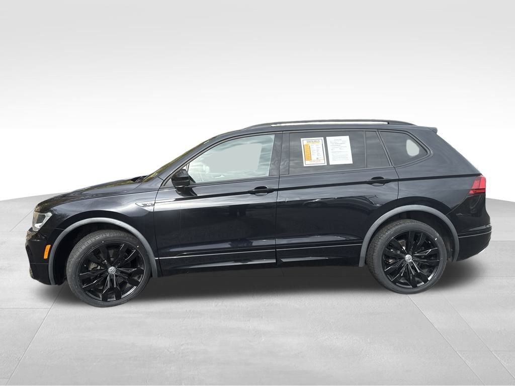 2020 Volkswagen Tiguan SE R-Line Black photo 2